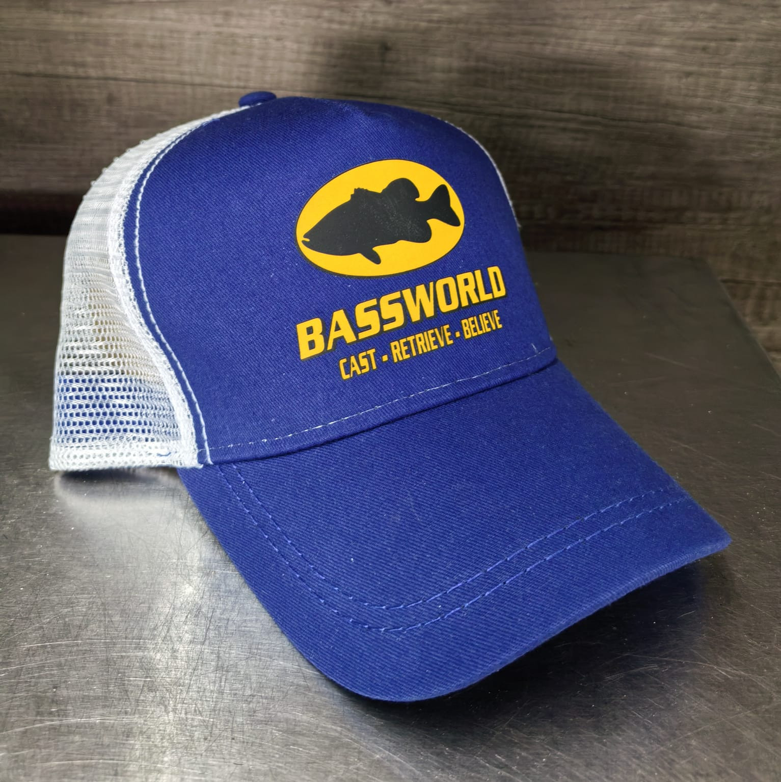 Caps